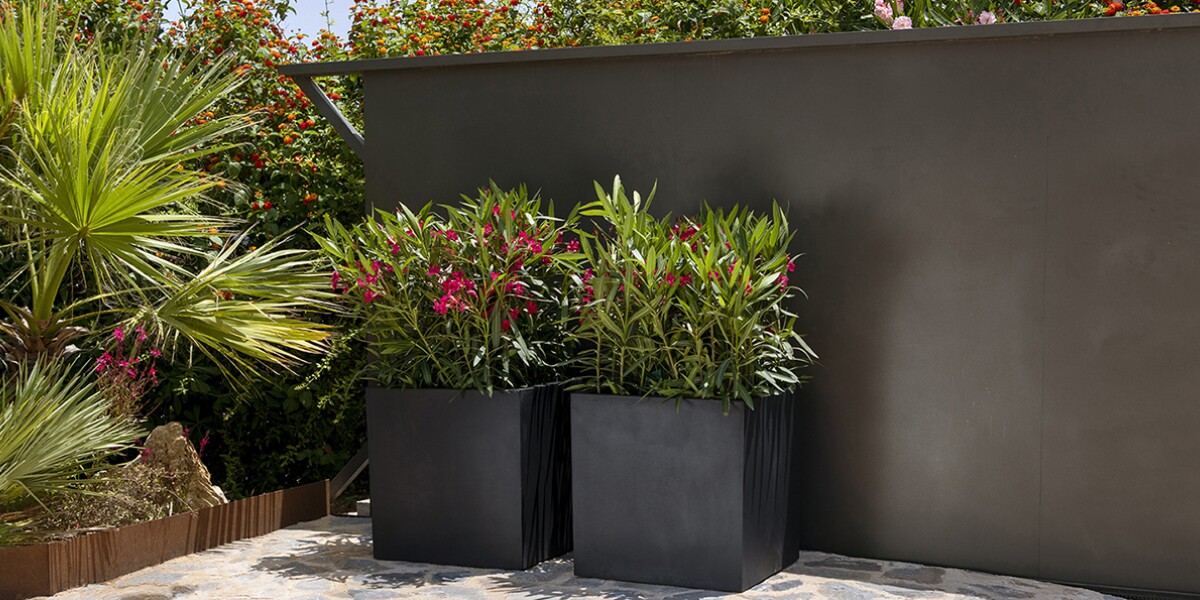 Fiberstone bloempotten by el suelo